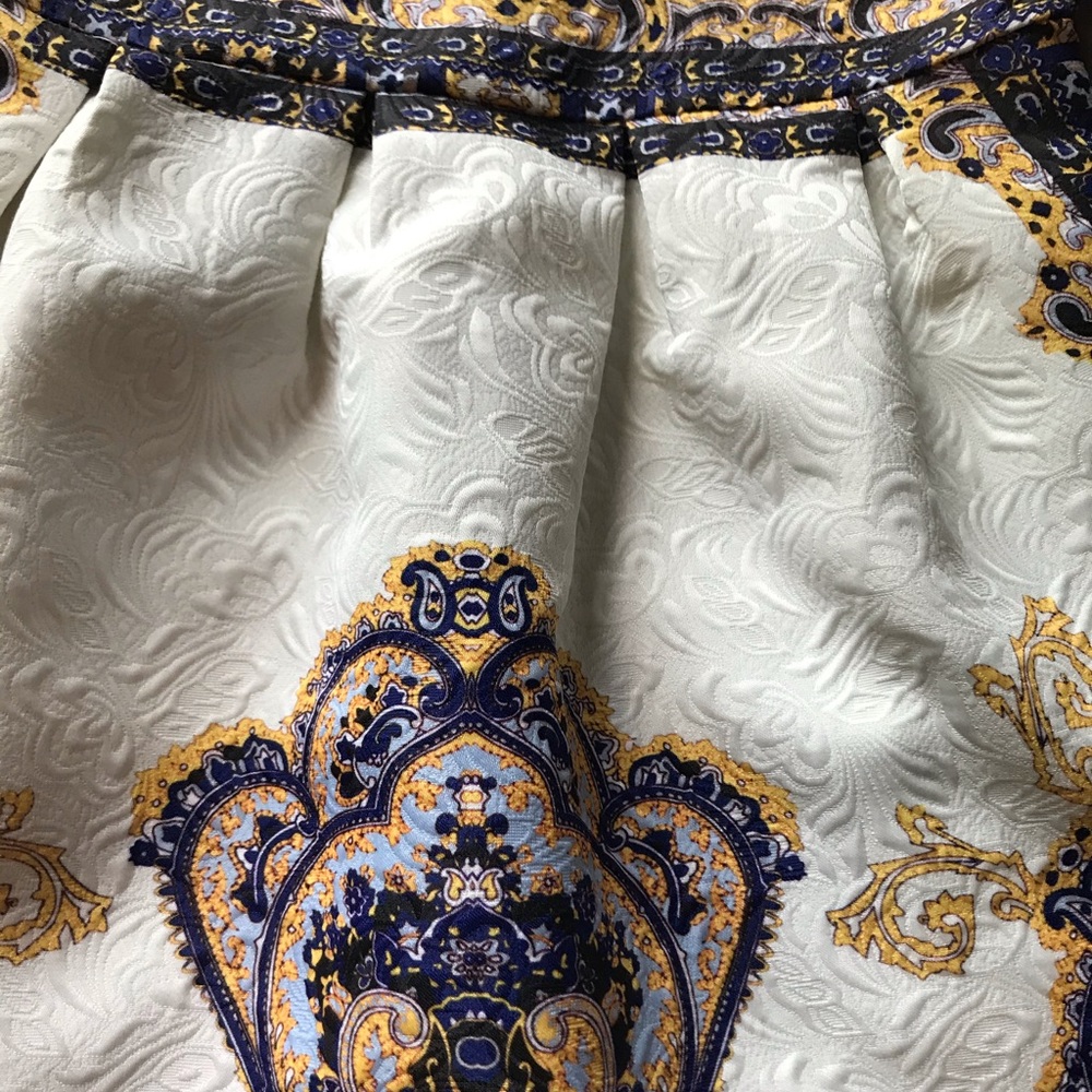 Dress - Picture 2 of 5